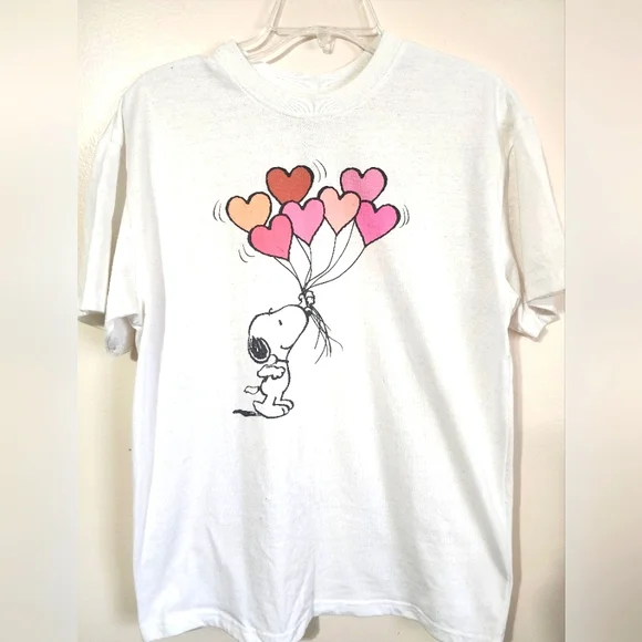 Women's Snoopy Valentine's Day White Tshirt Size - Picture 2 of 5